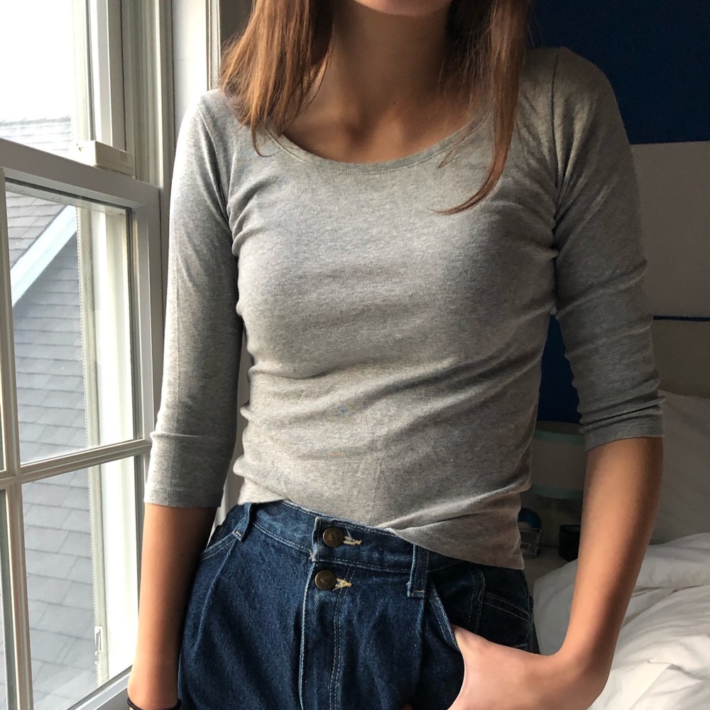 Plain grey 3/4 sleeve t shirt